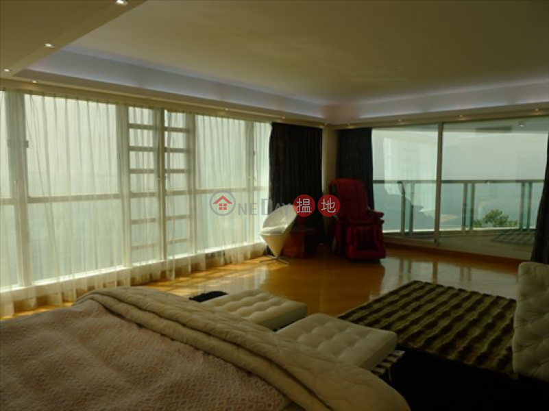 HK$ 69,800/ month | Phase 1 Villa Cecil Western District | 3 Bedroom Family Flat for Rent in Pok Fu Lam