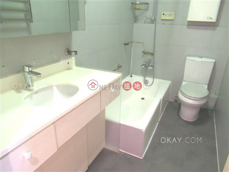 HK$ 80,000/ month | Evergreen Villa Wan Chai District Efficient 3 bedroom with balcony | Rental