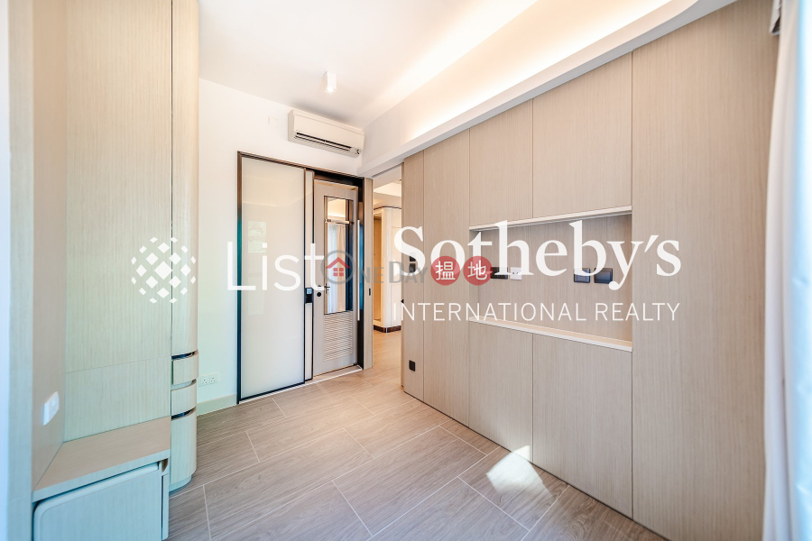HK$ 32,300/ month Townplace Soho, Western District Property for Rent at Townplace Soho with 1 Bedroom