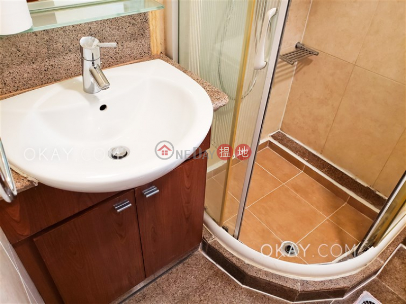 Charming 2 bedroom with balcony | For Sale 2 Park Road | Western District | Hong Kong | Sales HK$ 14.3M