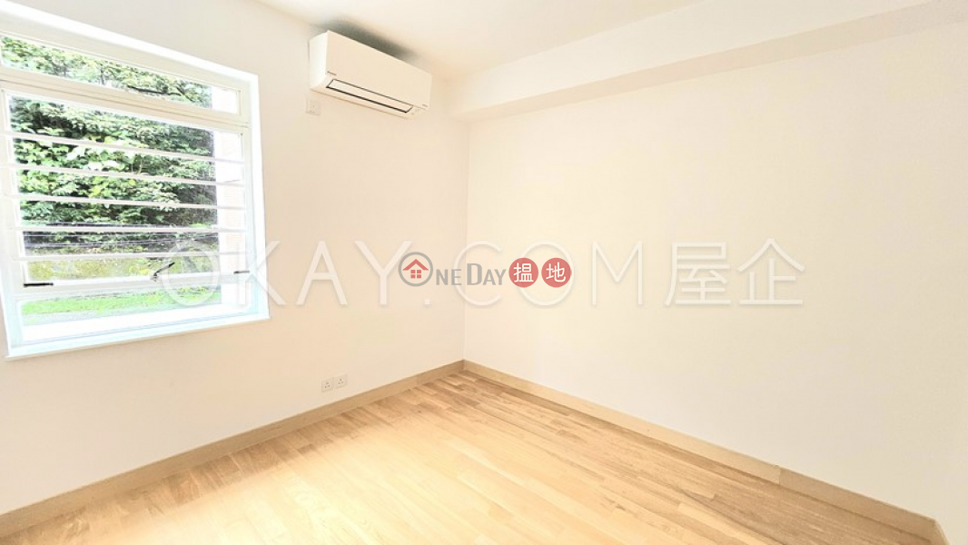 Efficient 3 bedroom with balcony & parking | Rental | Unicorn Gardens 麒麟閣 Rental Listings