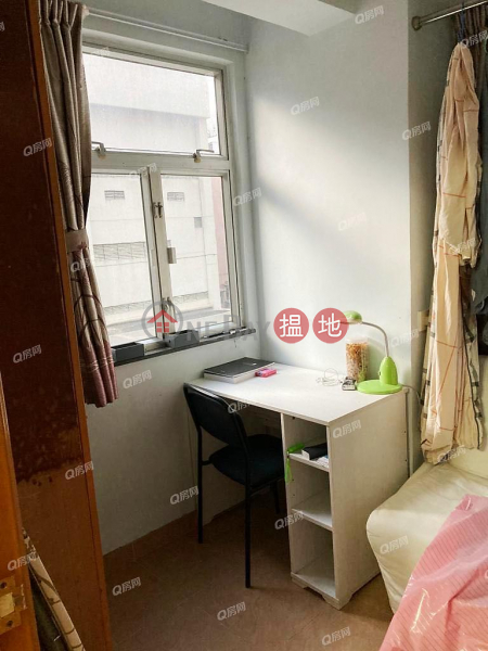 Property Search Hong Kong | OneDay | Residential | Rental Listings, Block 2 Hong Wah Mansion | 2 bedroom Low Floor Flat for Rent