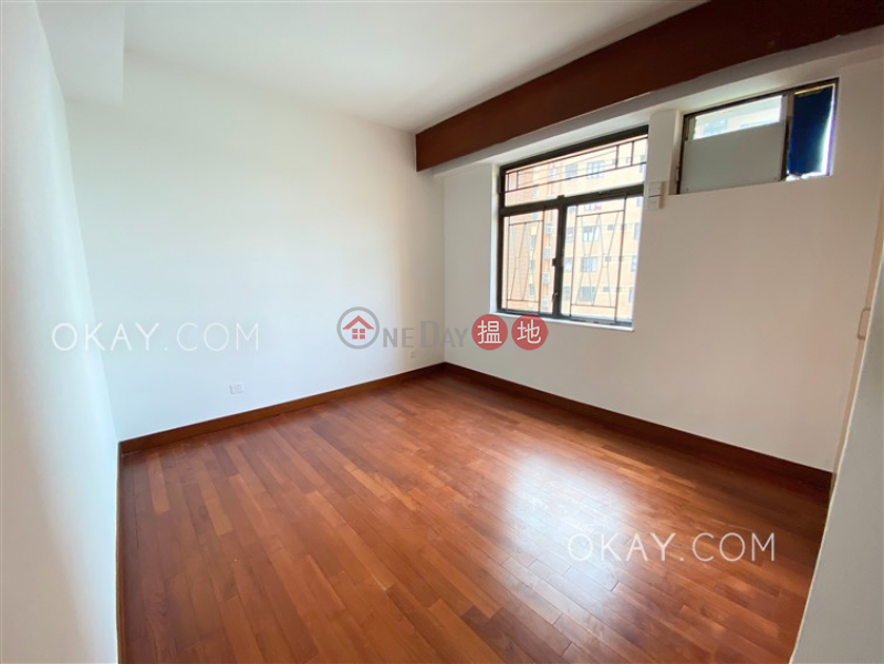 HK$ 45,600/ month | Wylie Court | Yau Tsim Mong Gorgeous 3 bedroom on high floor with balcony & parking | Rental