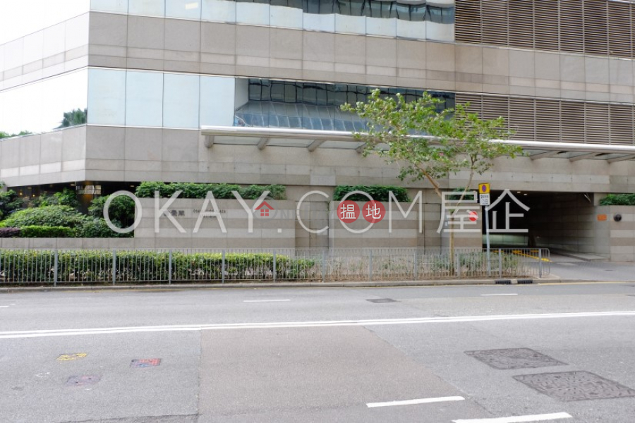 HK$ 16M Convention Plaza Apartments Wan Chai District | Unique 1 bedroom on high floor | For Sale