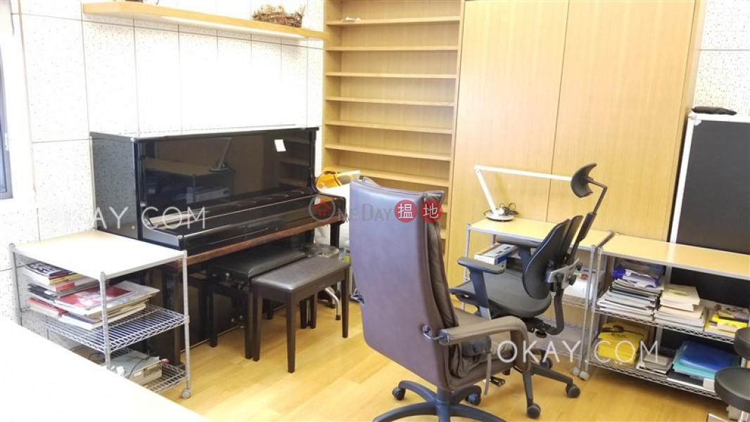 HK$ 113,000/ month Fontana Gardens Wan Chai District | Efficient 4 bed on high floor with balcony & parking | Rental