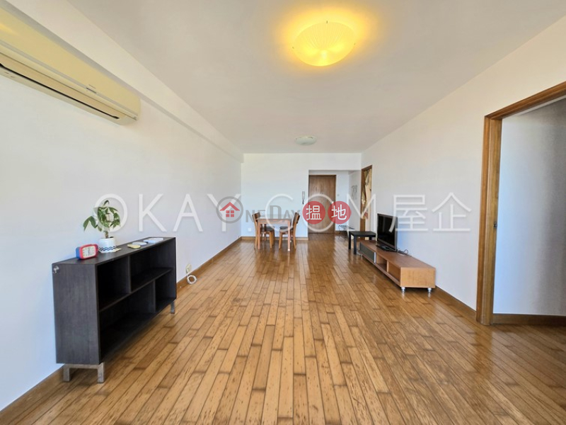 Tasteful 3 bedroom with sea views & balcony | Rental | Discovery Bay, Phase 3 Parkvale Village, Woodbury Court 愉景灣 3期 寶峰 寶怡閣 Rental Listings