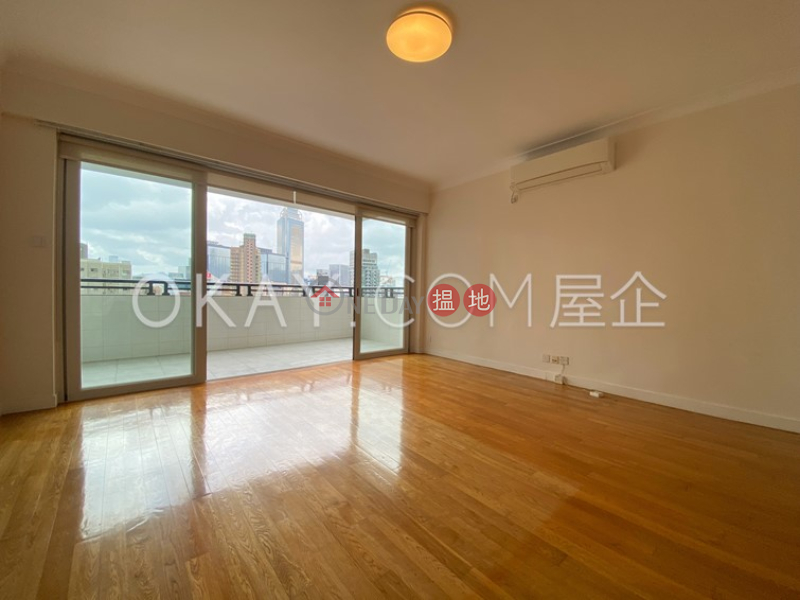 3房2廁,實用率高,極高層,連車位萬俊花園出租單位|萬俊花園(Mannie Garden)出租樓盤 (OKAY-R7524)