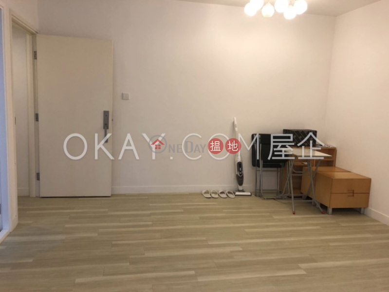 香港搵樓|租樓|二手盤|買樓| 搵地 | 住宅出租樓盤-3房2廁,露台嘉輝大廈出租單位