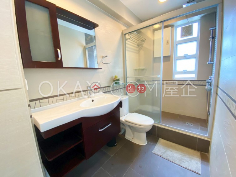 Stylish 1 bed on high floor with sea views & rooftop | For Sale | Caravan Court 嘉年華閣 Sales Listings