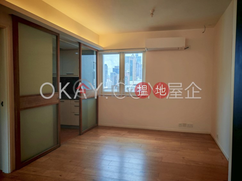Tasteful 3 bedroom with parking | For Sale | Miramar Villa 美麗邨 _0