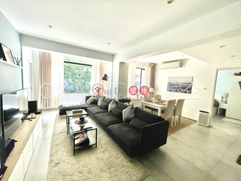 Tasteful 2 bedroom with balcony | For Sale | Chesterfield Mansion 東甯大廈 Sales Listings