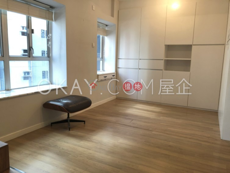 Property Search Hong Kong | OneDay | Residential Sales Listings | Generous 1 bedroom in Mid-levels West | For Sale