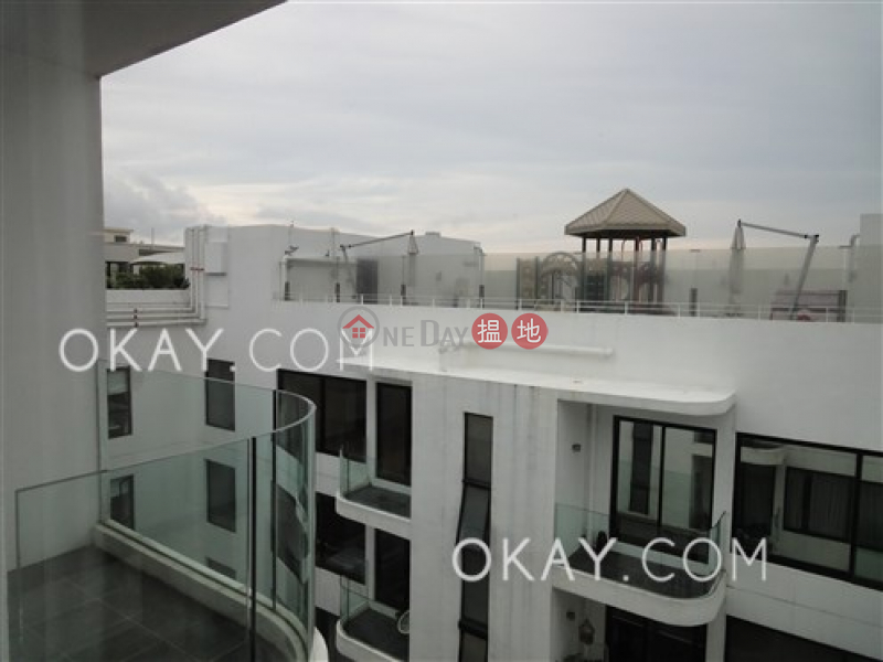 HK$ 65,000/ month | Aqua 33 | Western District Rare 3 bedroom on high floor with rooftop & balcony | Rental