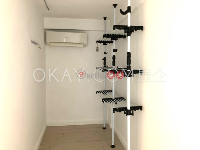 HK$ 15.8M, Sheung Yeung Village House, Sai Kung | Rare house with rooftop | For Sale