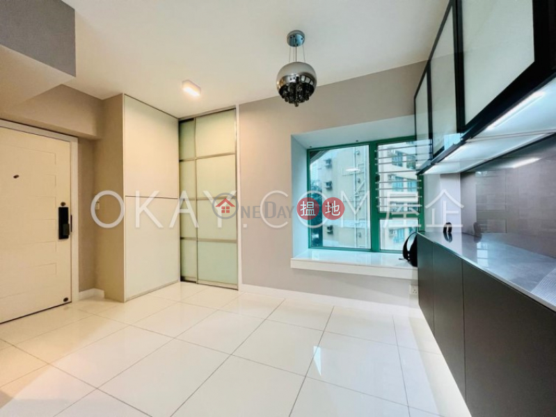 HK$ 33,800/ month Royal Court Wan Chai District, Gorgeous 3 bedroom in Wan Chai | Rental