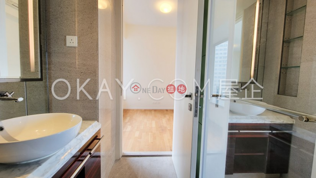 Unique 4 bedroom on high floor with balcony & parking | For Sale | Seymour 懿峰 Sales Listings