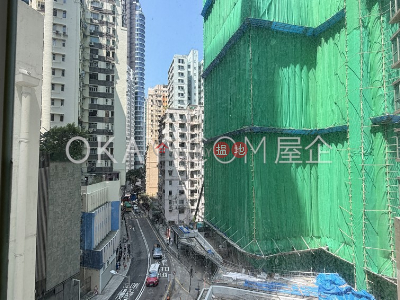 HK$ 25,000/ month 111-113 Caine Road Central District, Unique 2 bedroom on high floor | Rental