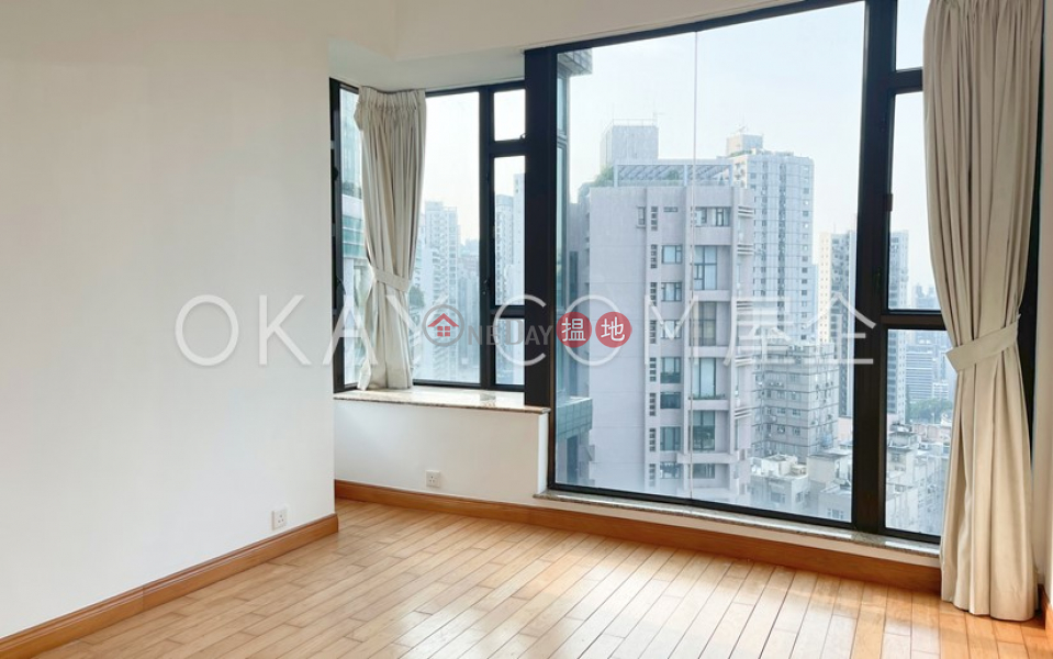 Fairlane Tower | Middle | Residential | Sales Listings HK$ 43M