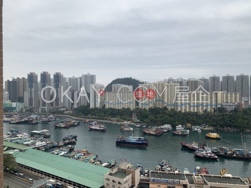 HK$ 12M South Coast | Southern District, Gorgeous 2 bedroom on high floor with balcony | For Sale