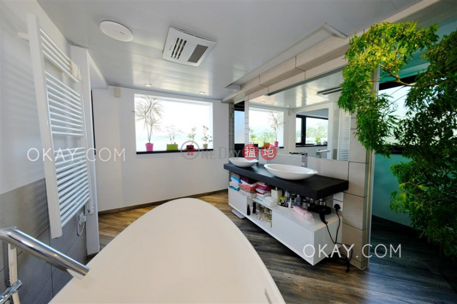 Property Search Hong Kong | OneDay | Residential Sales Listings | Gorgeous house with sea views, rooftop & balcony | For Sale