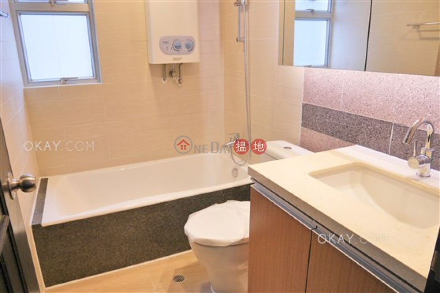 HK$ 50,000/ month | The Regalis, Western District, Gorgeous 3 bedroom with balcony & parking | Rental