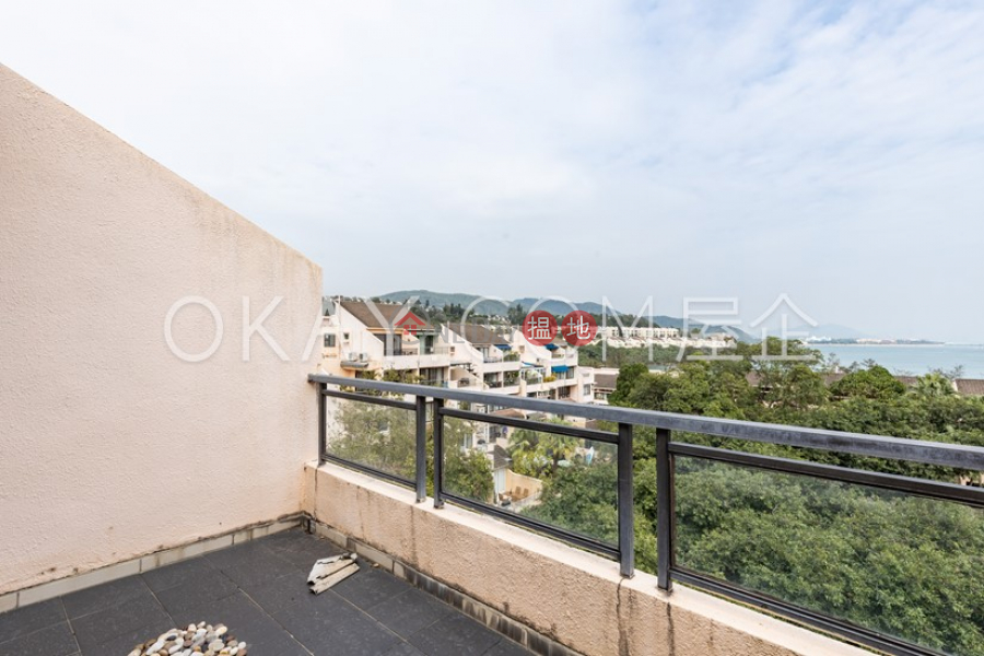 Efficient 4 bed on high floor with sea views & balcony | Rental | Phase 1 Beach Village, 23 Seabird Lane 碧濤1期海燕徑23號 Rental Listings