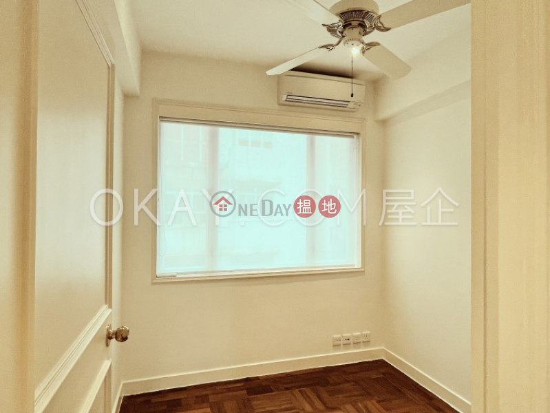 HK$ 60,000/ month 38A Kennedy Road, Central District, Efficient 3 bedroom on high floor with balcony | Rental