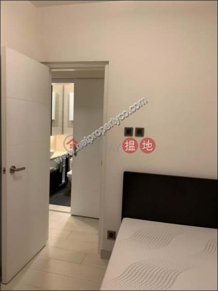 HK$ 23,000/ month, Lun Fung Court Western District, Contemporary furbished Seaview Apartment