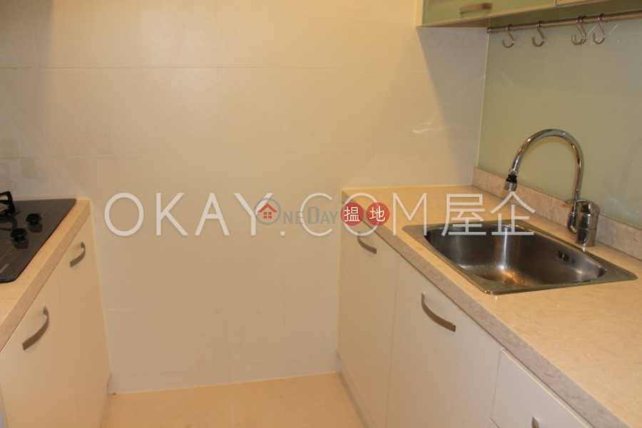 Gorgeous 1 bedroom on high floor with sea views | Rental | Convention Plaza Apartments 會展中心會景閣 Rental Listings