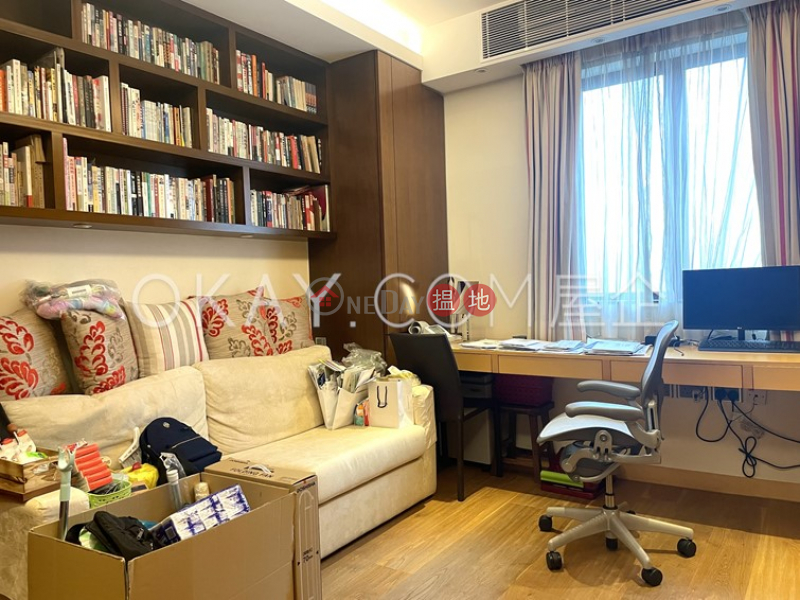 Efficient 4 bedroom on high floor with parking | For Sale | Hollywood Heights 好利閣 Sales Listings