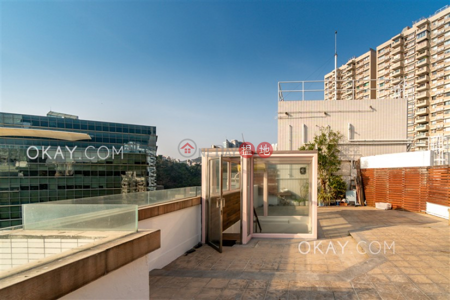 Efficient 2 bed on high floor with sea views & rooftop | For Sale | 550-555 Victoria Road | Western District | Hong Kong, Sales, HK$ 38M
