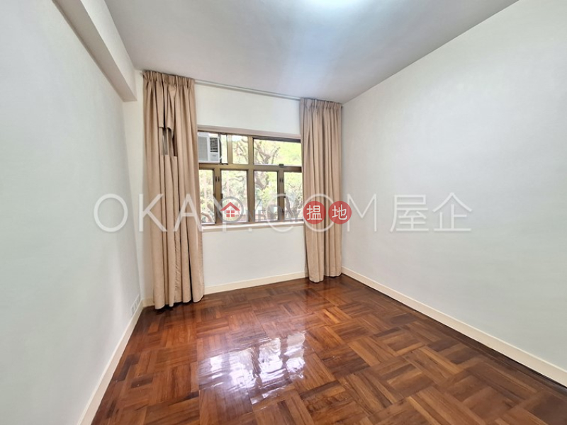 3房2廁,露台華興工業大廈出售單位|華興工業大廈(Wah Hing Industrial Mansions)出售樓盤 (OKAY-S77086)