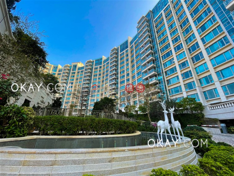 Lovely 3 bedroom on high floor with balcony | For Sale | 23 Fo Chun Road | Tai Po District, Hong Kong, Sales HK$ 20M