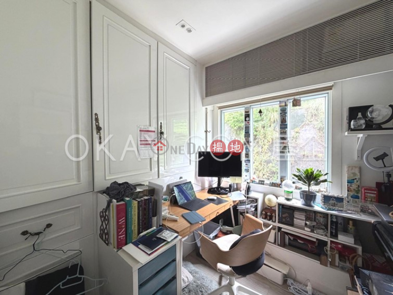 Popular 2 bedroom on high floor with rooftop | For Sale | Shung Ming Court 崇明閣 Sales Listings