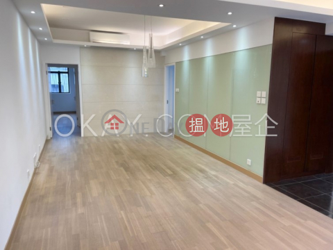 Gorgeous 3 bedroom with balcony & parking | Rental | Shuk Yuen Building 菽園新臺 _0