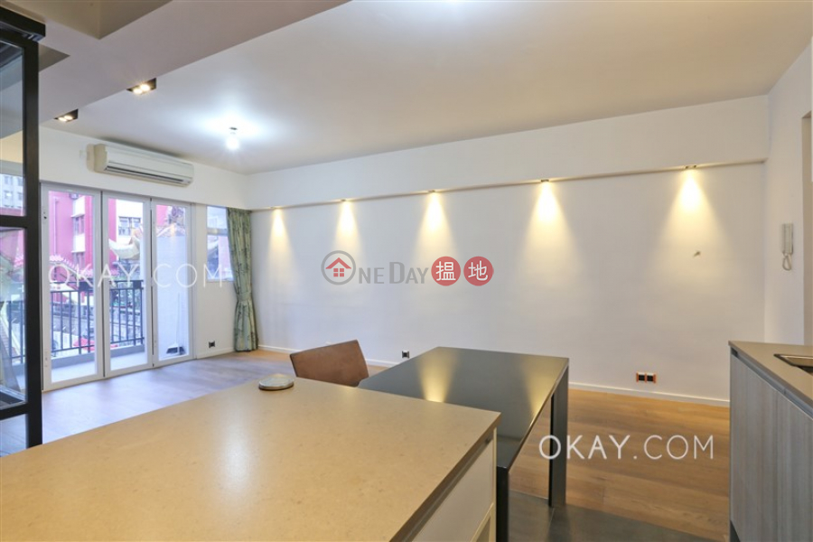 HK$ 40,000/ month Shan Kwong Tower | Wan Chai District, Rare 2 bedroom with balcony & parking | Rental