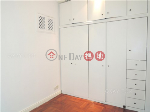 Charming 2 bedroom in Mid-levels Central | For Sale | Hillsborough Court 曉峰閣 _0