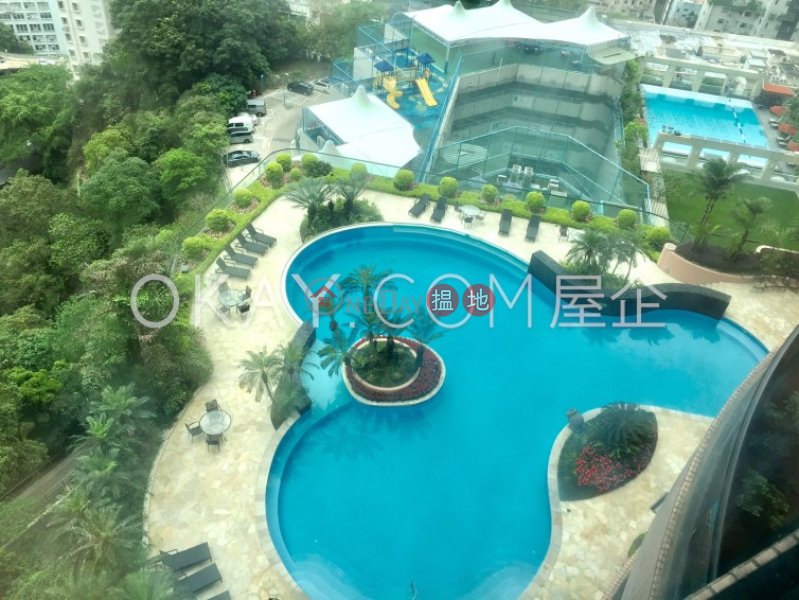 Property Search Hong Kong | OneDay | Residential, Rental Listings Exquisite 3 bed on high floor with balcony & parking | Rental