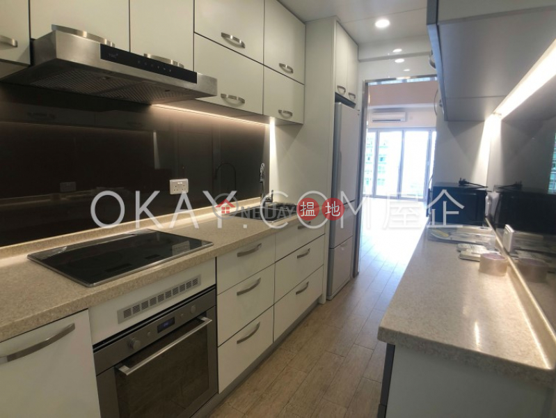 Unique 3 bedroom with balcony & parking | For Sale | Monticello 滿峰台 Sales Listings