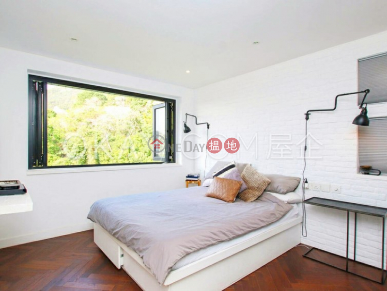 HK$ 19M | Block 45-48 Baguio Villa Western District | Efficient 2 bedroom with parking | For Sale
