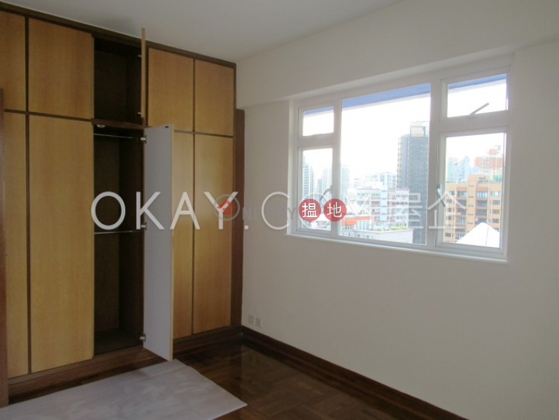 HK$ 38,000/ month | Amber Garden, Wan Chai District | Tasteful 3 bedroom on high floor with rooftop | Rental