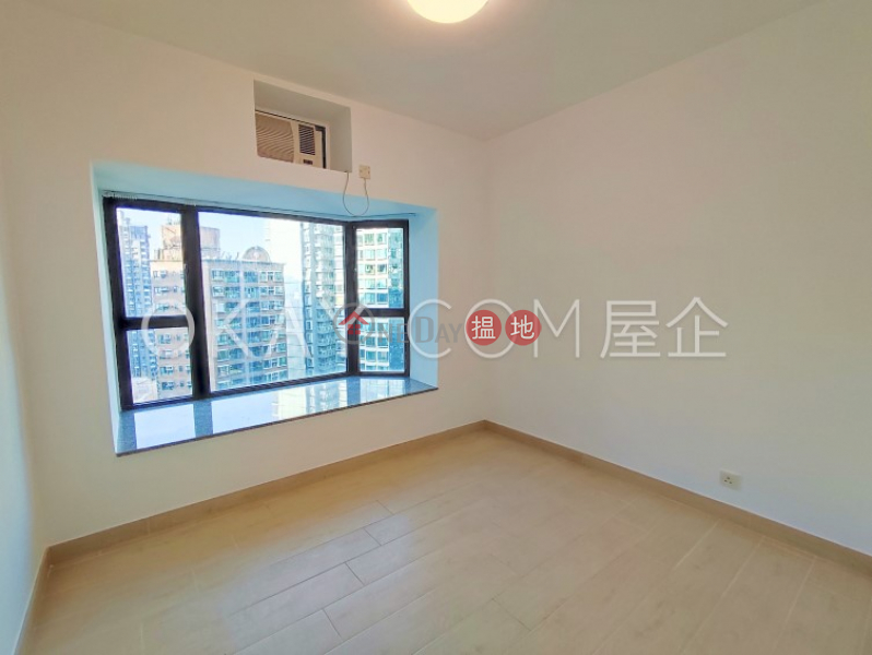 HK$ 44,000/ month, Flourish Court | Western District, Rare 3 bedroom on high floor with sea views & parking | Rental