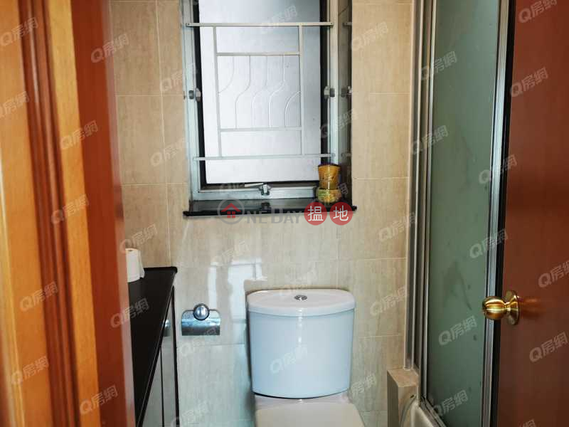 Property Search Hong Kong | OneDay | Residential Rental Listings | Sorrento Phase 1 Block 5 | 3 bedroom Mid Floor Flat for Rent