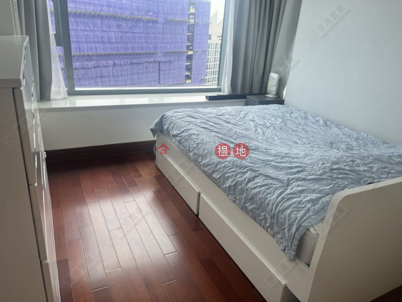 Three bedrooms, one suite, and one study in The Harbourside | The Harbourside Tower 3 君臨天下3座 Sales Listings