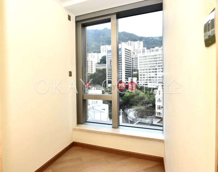 HK$ 30,000/ month | Emerald House (Block 2) Western District, Stylish 3 bedroom with balcony | Rental