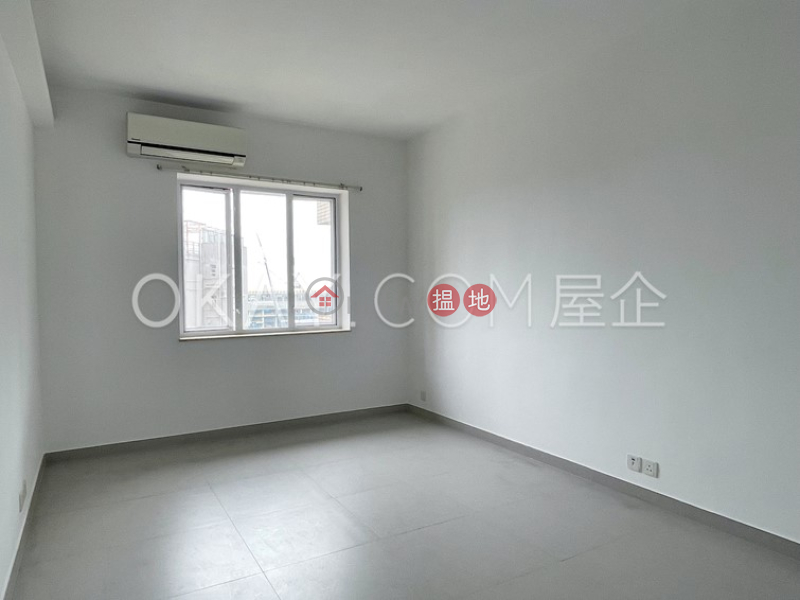 Efficient 4 bedroom with balcony & parking | For Sale | Block 45-48 Baguio Villa 碧瑤灣45-48座 Sales Listings