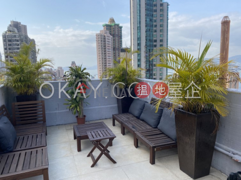 Tasteful penthouse with rooftop & parking | Rental | Peaksville 蔚巒閣 _0