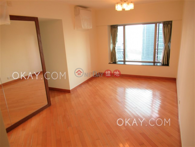 Elegant 3 bedroom in Kowloon Station | Rental | Sorrento Phase 1 Block 6 擎天半島1期6座 Rental Listings