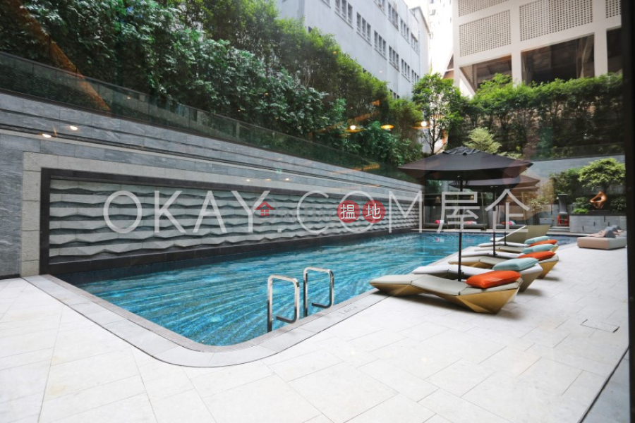HK$ 37,200/ month, Townplace Soho Western District, Gorgeous 2 bedroom on high floor with balcony | Rental
