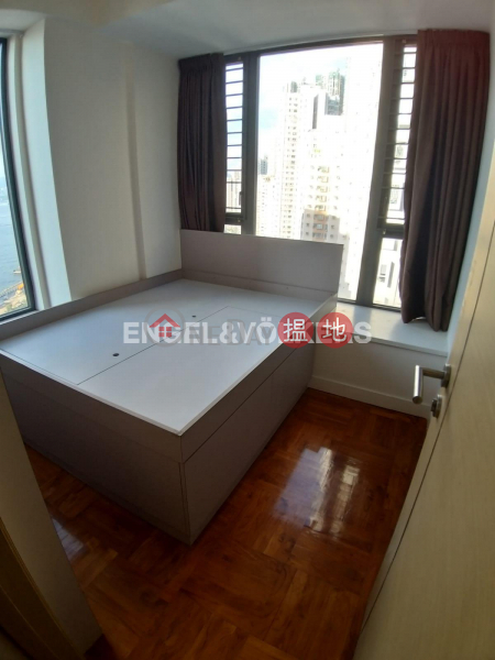HK$ 30,000/ month, 18 Catchick Street, Western District, 3 Bedroom Family Flat for Rent in Kennedy Town